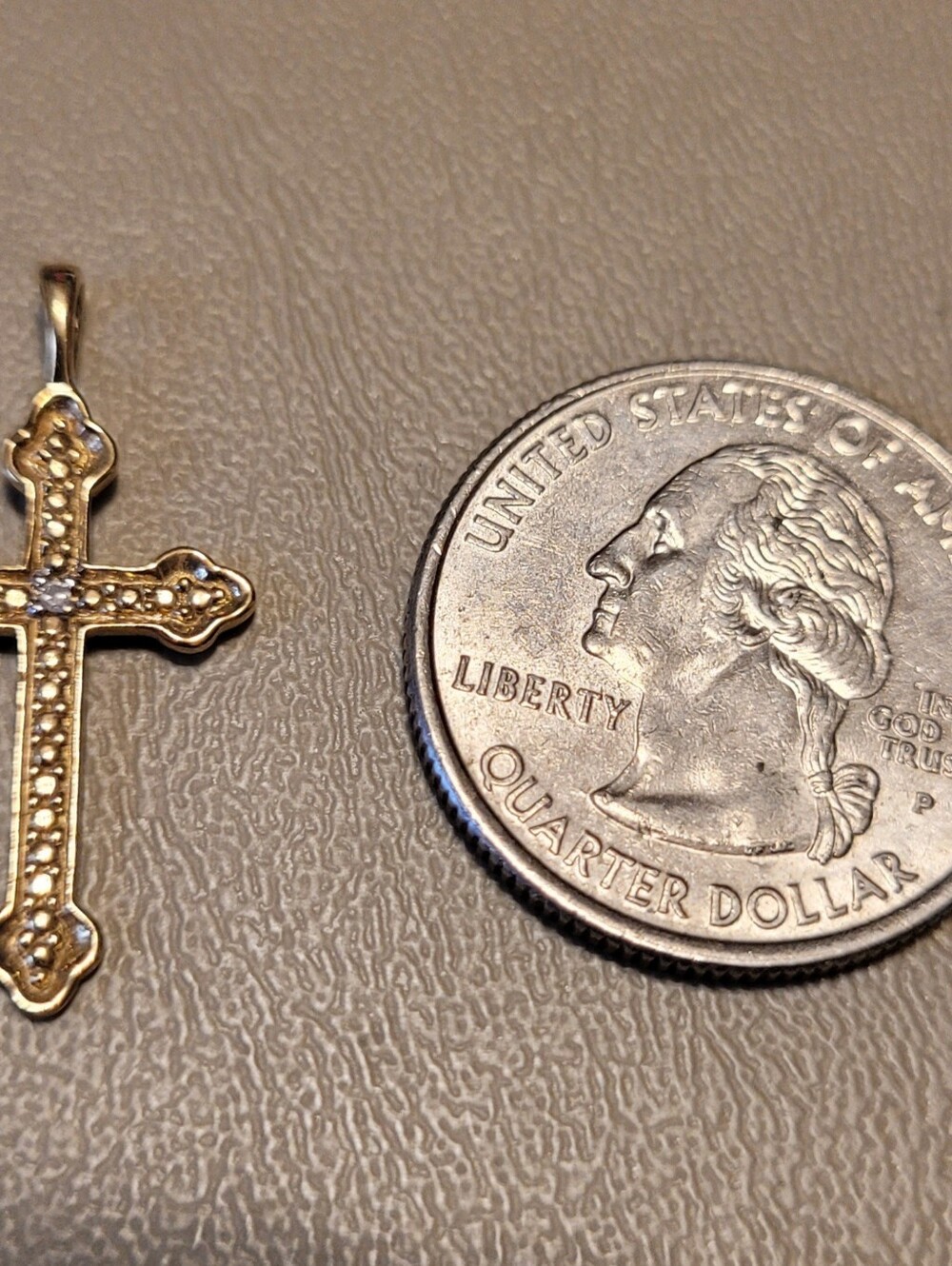 10kt Solid Gold Cross Pendant - Classic Women's Religious Jewelry. - Picture 3 of 3